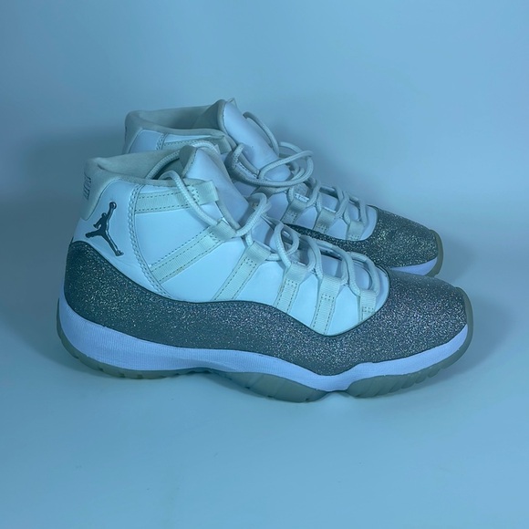 Size Air Jordan 11 Retro Vast Grey W